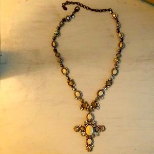 Beautiful Sorrelli Statement Necklace- like new.